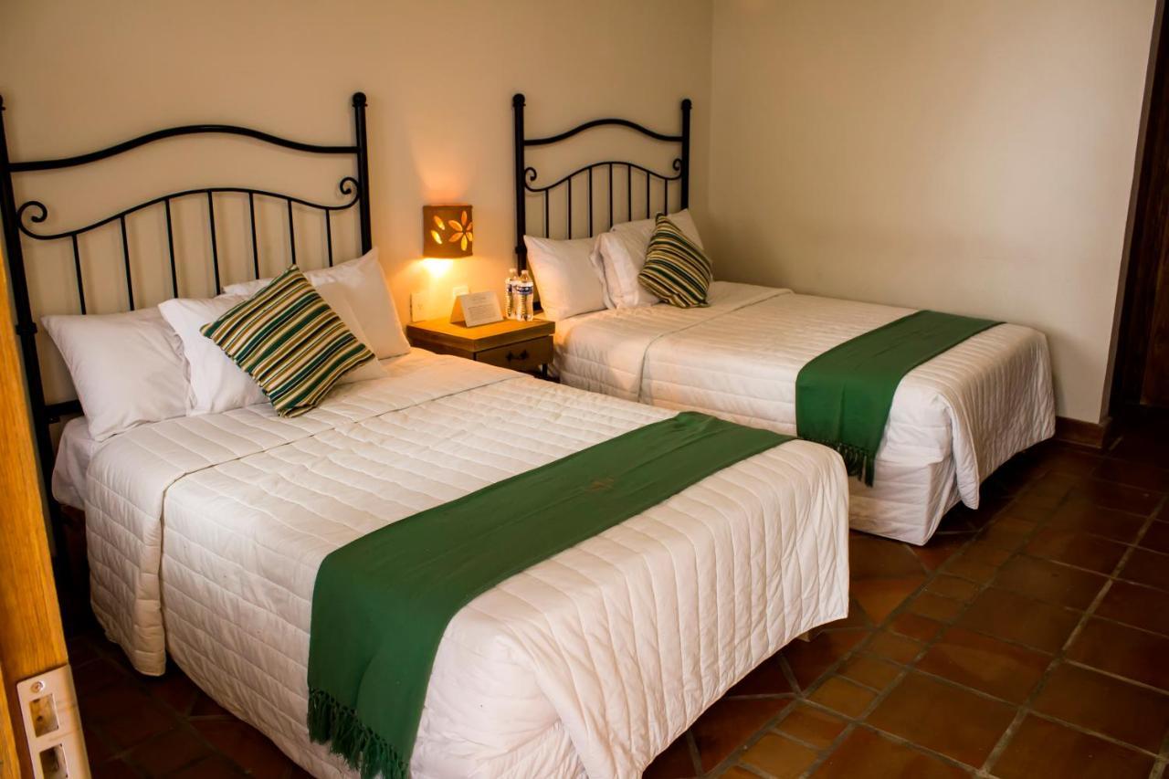 Puerta San Pedro Hotel Tlaquepaque Kültér fotó