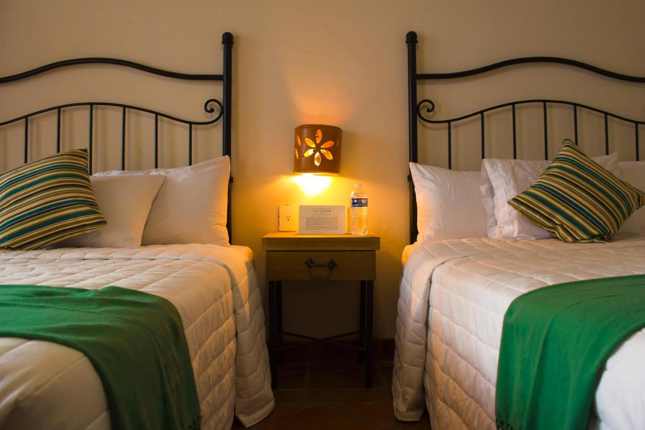 Puerta San Pedro Hotel Tlaquepaque Kültér fotó