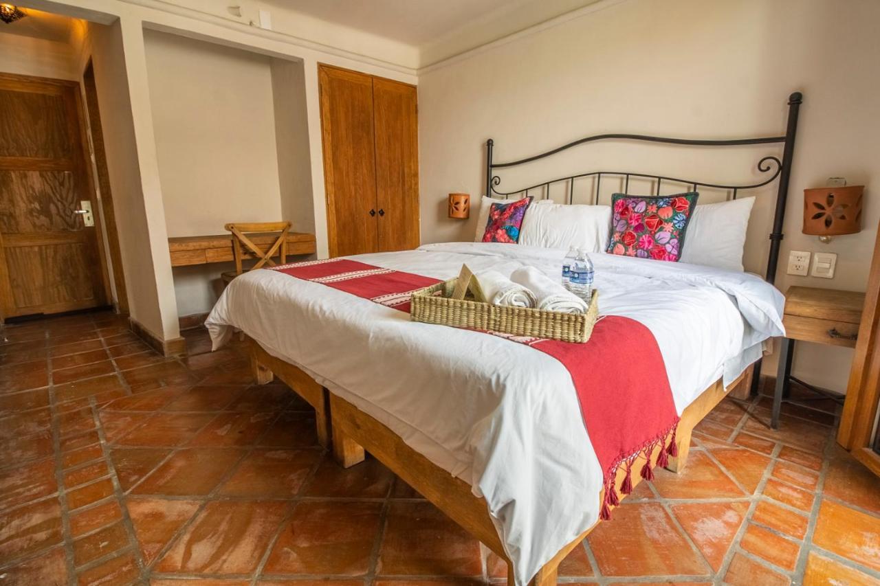 Puerta San Pedro Hotel Tlaquepaque Kültér fotó